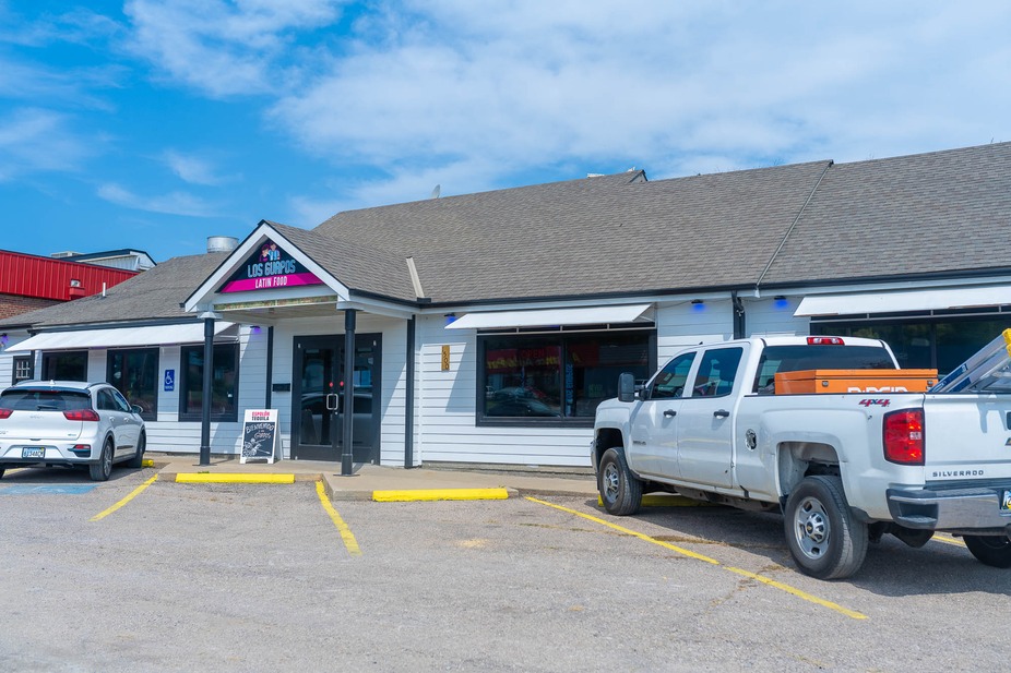 LOS GUAPOS LATIN FOOD